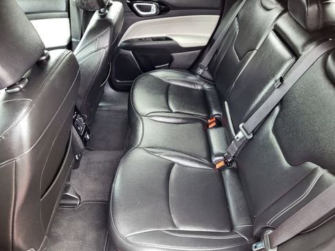 Certified 2025 Jeep Compass Limited AWD/4WD image 26