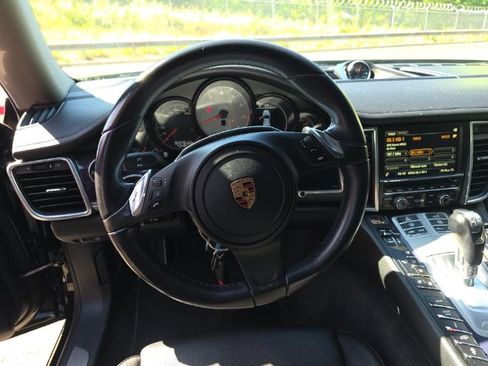 Used 2016 Porsche Panamera S RWD image 13