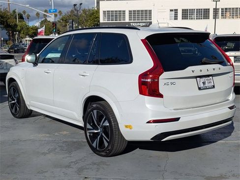 Used 2022 Volvo XC90 T8 R-Design w/ Advanced Package image 5