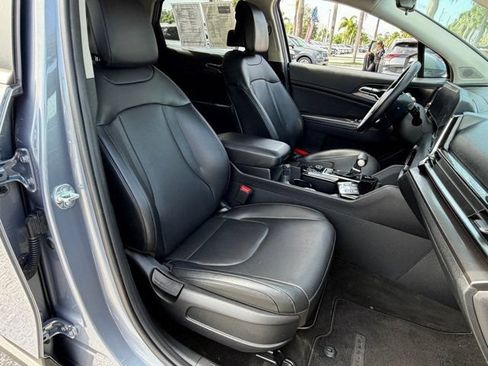 Used 2023 Kia Sportage EX FWD image 27