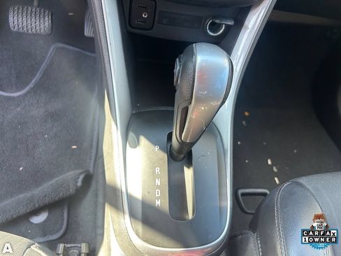 Used 2020 Chevrolet Trax LT w/ LT Convenience Package FWD image 8