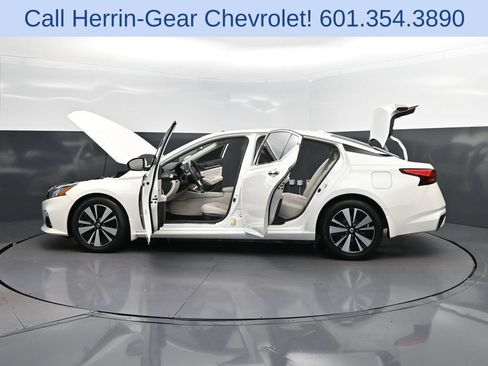 Used 2021 Nissan Altima 2.5 SL FWD image 46