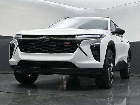 New 2026 Chevrolet Trax RS w/ Sunroof Package FWD image 37