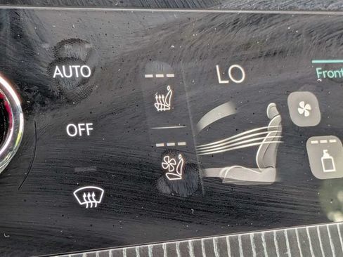 Used 2025 Genesis GV80 3.5T AWD/4WD image 27