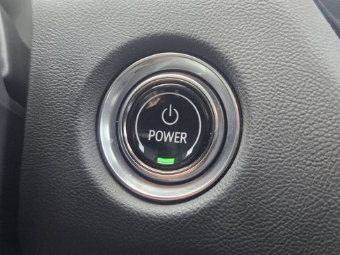 Used 2025 Cadillac Lyriq Sport AWD/4WD image 21