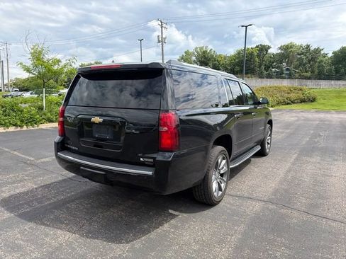 Used 2017 Chevrolet Suburban Premier AWD/4WD image 23