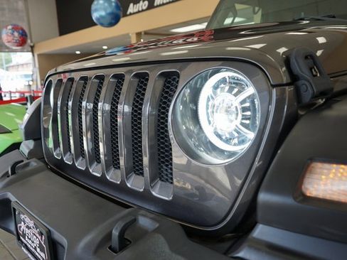 Used 2019 Jeep Wrangler Unlimited Sport S image 22