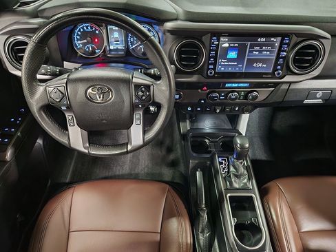 Used 2021 Toyota Tacoma TRD Sport w/ Technology Package RWD image 37