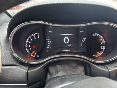 Used 2017 Jeep Grand Cherokee Limited w/ Trailer Tow Group IV image 10