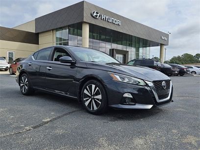 Used 2019 Nissan Altima 2.5 SV