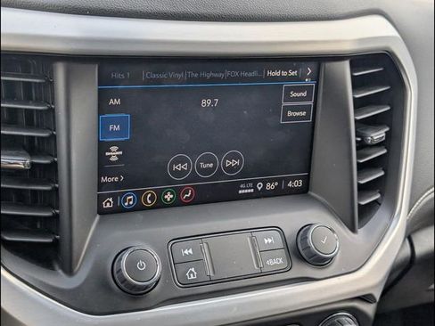 Used 2023 GMC Acadia SLE w/ Driver Convenience Package FWD image 15
