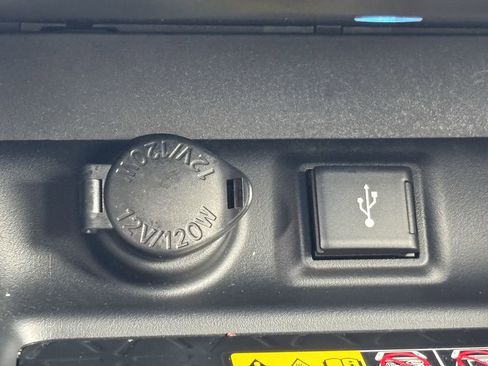 Used 2022 Toyota RAV4 XSE w/ Premium Package image 19