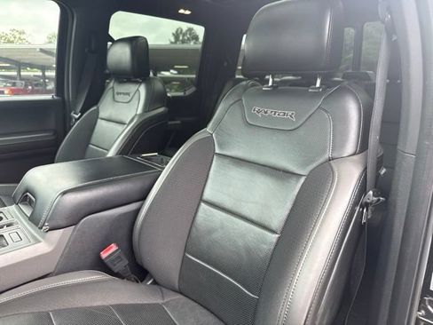 Used 2019 Ford F150 Raptor w/ Equipment Group 802A Luxury AWD/4WD image 9