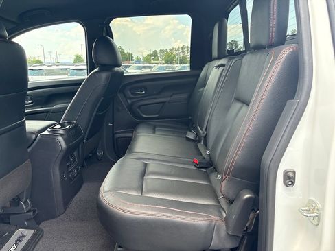 Used 2022 Nissan Titan PRO-4X w/ Pro-4x Convenience Package AWD/4WD image 21