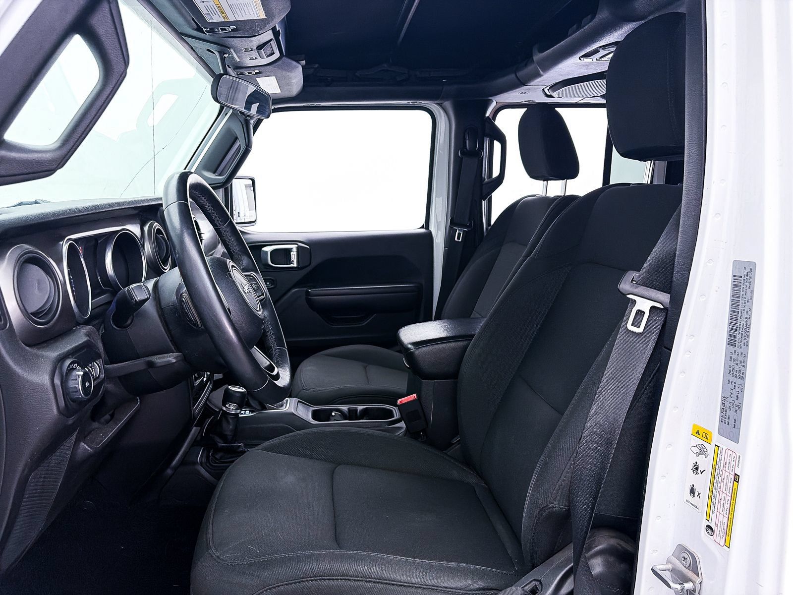 Used 2018 Jeep Wrangler Unlimited Sport S AWD/4WD image 16