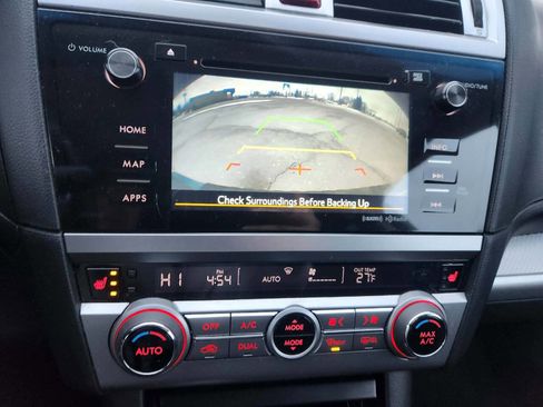 Used 2016 Subaru Outback 2.5i Premium image 27