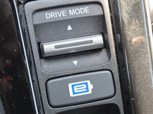 Certified 2025 Honda Accord Sport image 9