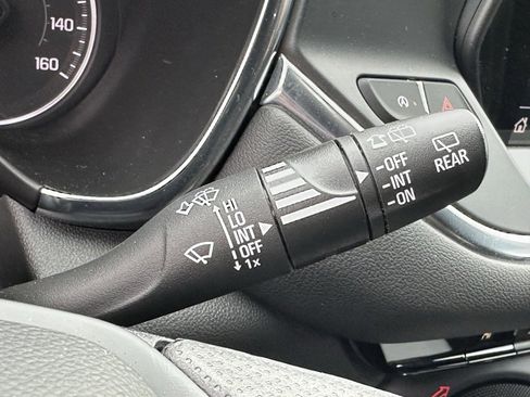 Used 2022 Chevrolet Blazer LT image 39