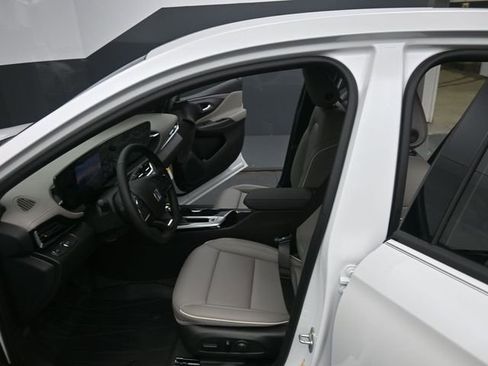 New 2026 Buick Envista Avenir image 10