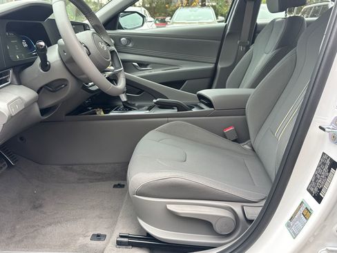 Certified 2026 Hyundai Elantra Sport image 9