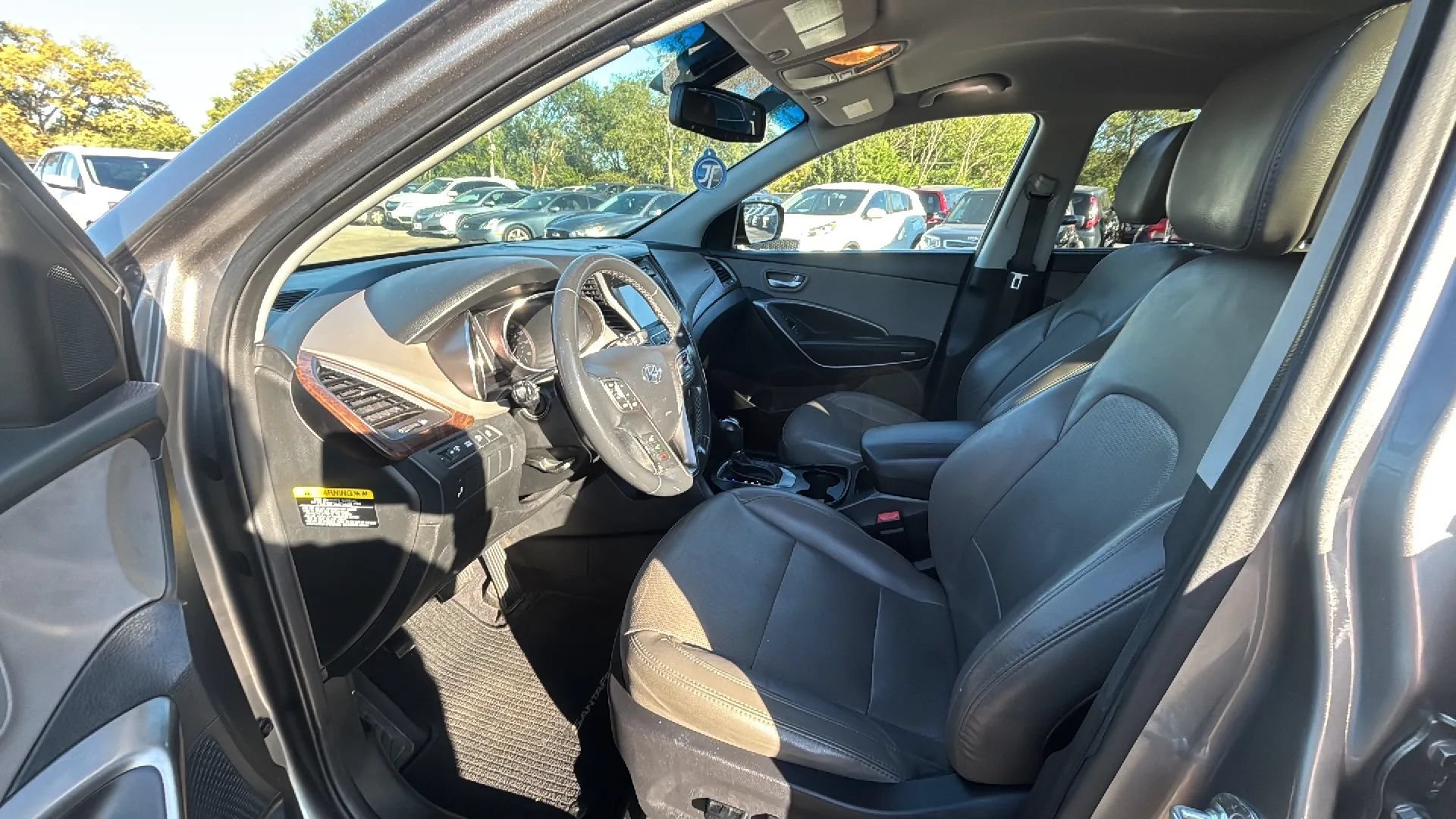 Used 2018 Hyundai Santa Fe Sport FWD image 2