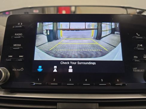 Used 2019 Honda Accord LX image 23