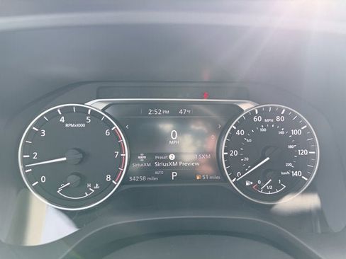 Certified 2022 Nissan Rogue SV image 10