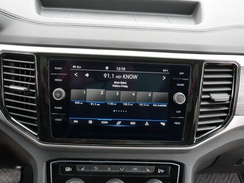 Certified 2023 Volkswagen Atlas Cross Sport SE w/ Panoramic Sunroof Package image 28