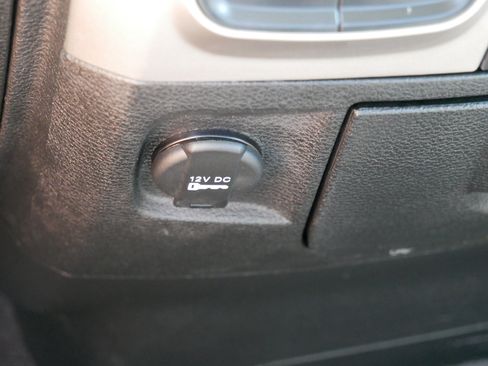 Used 2019 RAM 1500 Warlock AWD/4WD image 25