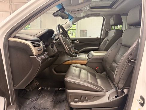 Used 2020 GMC Yukon Denali w/ Denali Premium Package AWD/4WD image 30