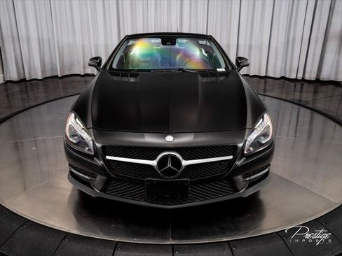 Used 2015 Mercedes-Benz SL 550 image 4
