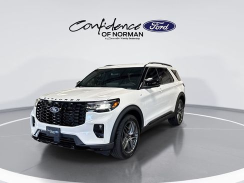 New 2026 Ford Explorer ST-Line w/ ST-Line Street Pack AWD/4WD image 3