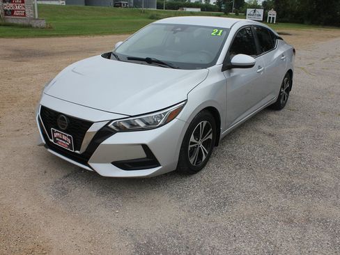 Used 2021 Nissan Sentra SV FWD image 1