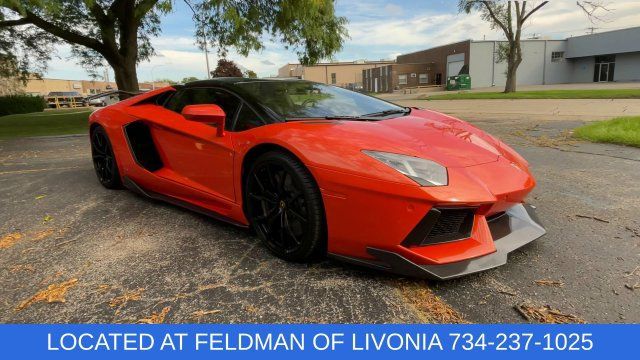 Used 2015 Lamborghini Aventador LP 700-4 AWD/4WD image 2