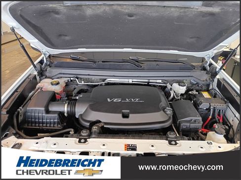 Used 2022 Chevrolet Colorado ZR2 image 9