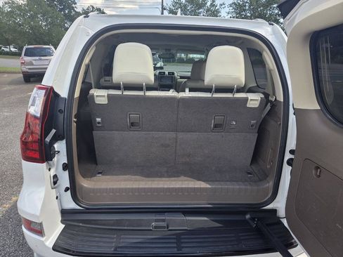 Used 2017 Lexus GX 460 Premium AWD/4WD image 15