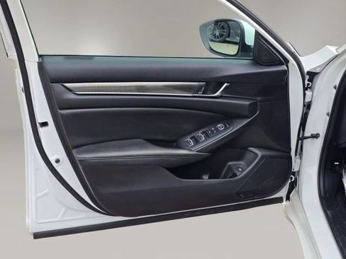 Used 2020 Honda Accord Sport image 10
