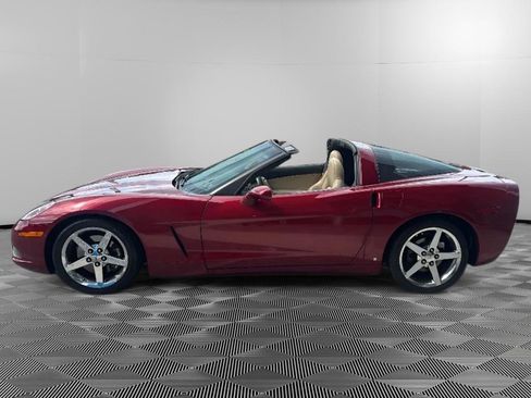 Used 2007 Chevrolet Corvette Coupe w/ Preferred Equipment Group RWD image 8