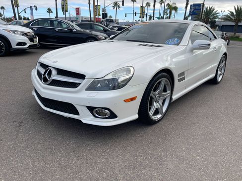 Used 2011 Mercedes-Benz SL 550 image 7