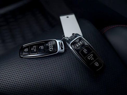 Used 2023 Audi RS Q8 AWD/4WD image 53