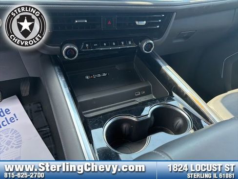 Used 2025 Chevrolet Tahoe LT AWD/4WD image 18