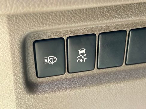 Used 2016 Lexus GX 460 AWD/4WD image 28