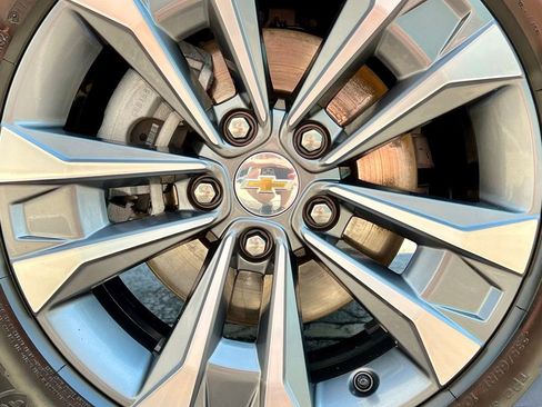 Used 2025 Chevrolet Equinox LT w/ Convenience Package II image 15