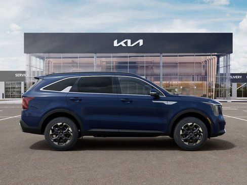 New 2026 Kia Sorento S AWD/4WD image 7