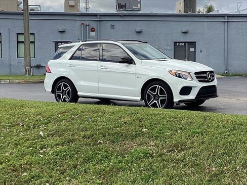 Used 2017 Mercedes-Benz GLE 43 AMG AMG GLE 43 w/ Premium 2 Package image 12