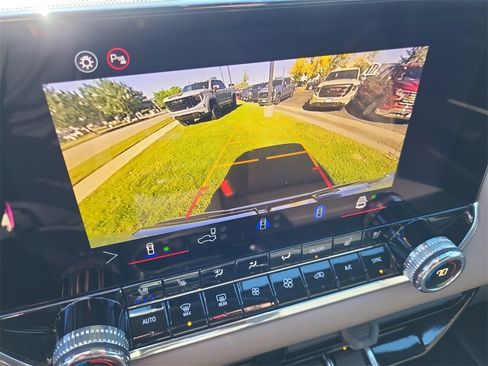 New 2026 GMC Canyon Denali image 17