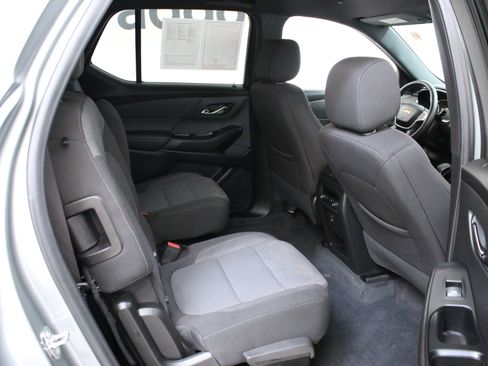 Used 2023 Chevrolet Traverse LT w/ LPO, Floor Liner Package AWD/4WD image 30
