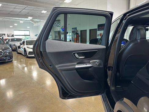 Used 2023 Mercedes-Benz EQE 500 4MATIC SUV image 34