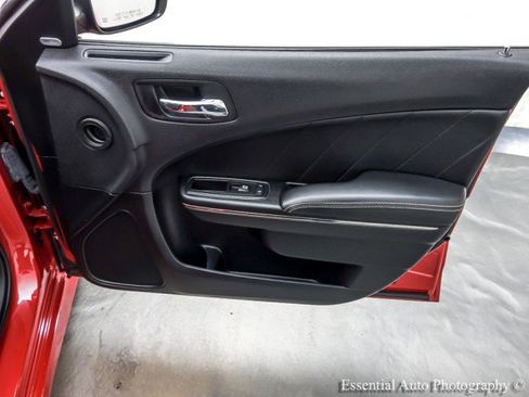 Used 2016 Dodge Charger SRT Hellcat RWD image 31