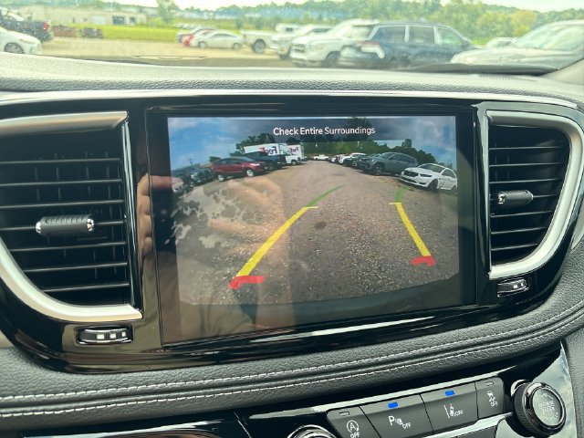 New 2027 Chrysler Pacifica Select AWD/4WD image 15